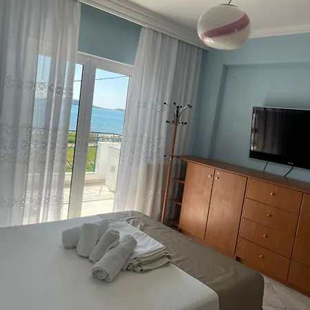 Peramos Luxury 2 Apartmán *